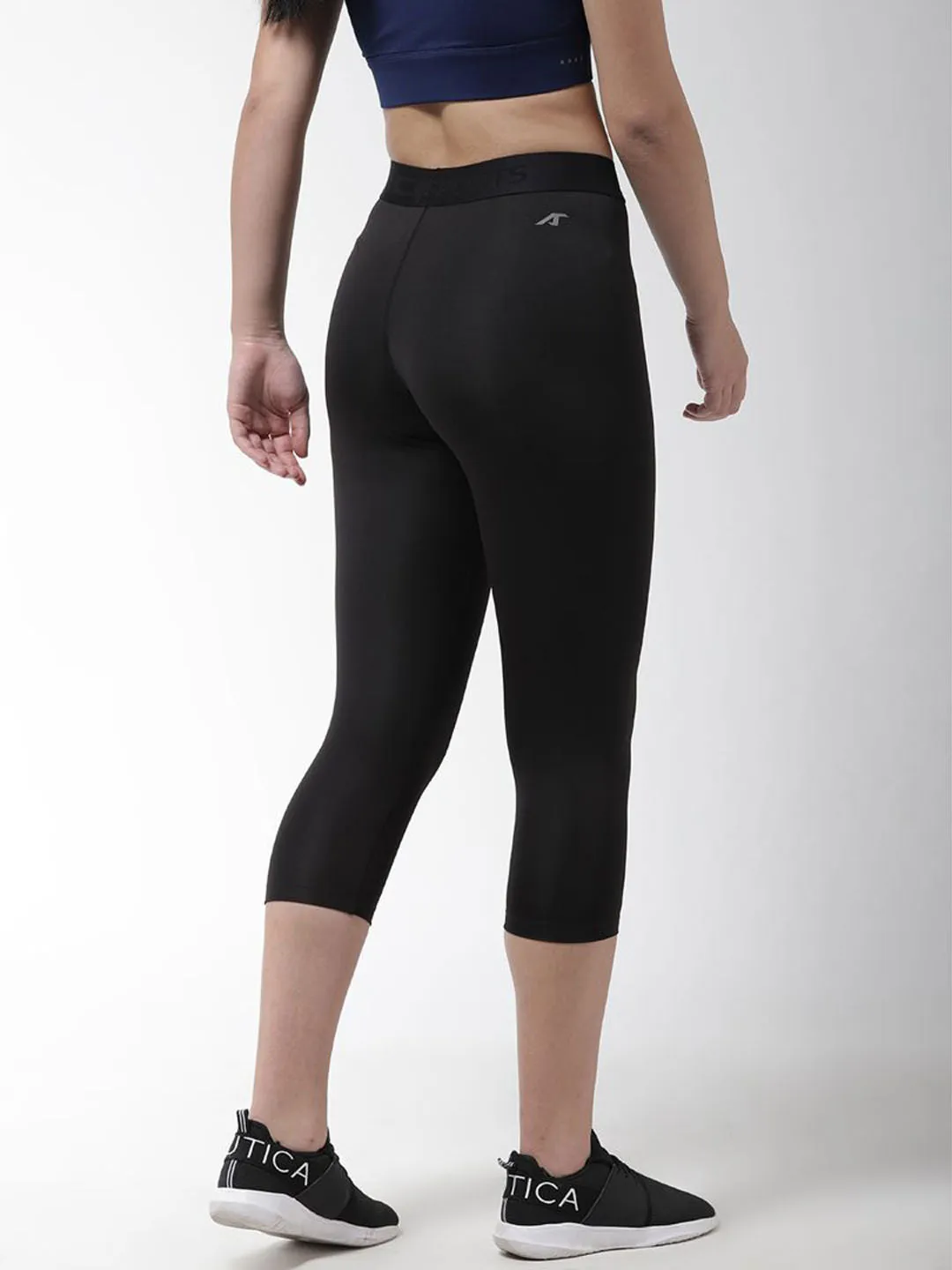 Alcis Women Black Solid 3/4th Compression Training Tights