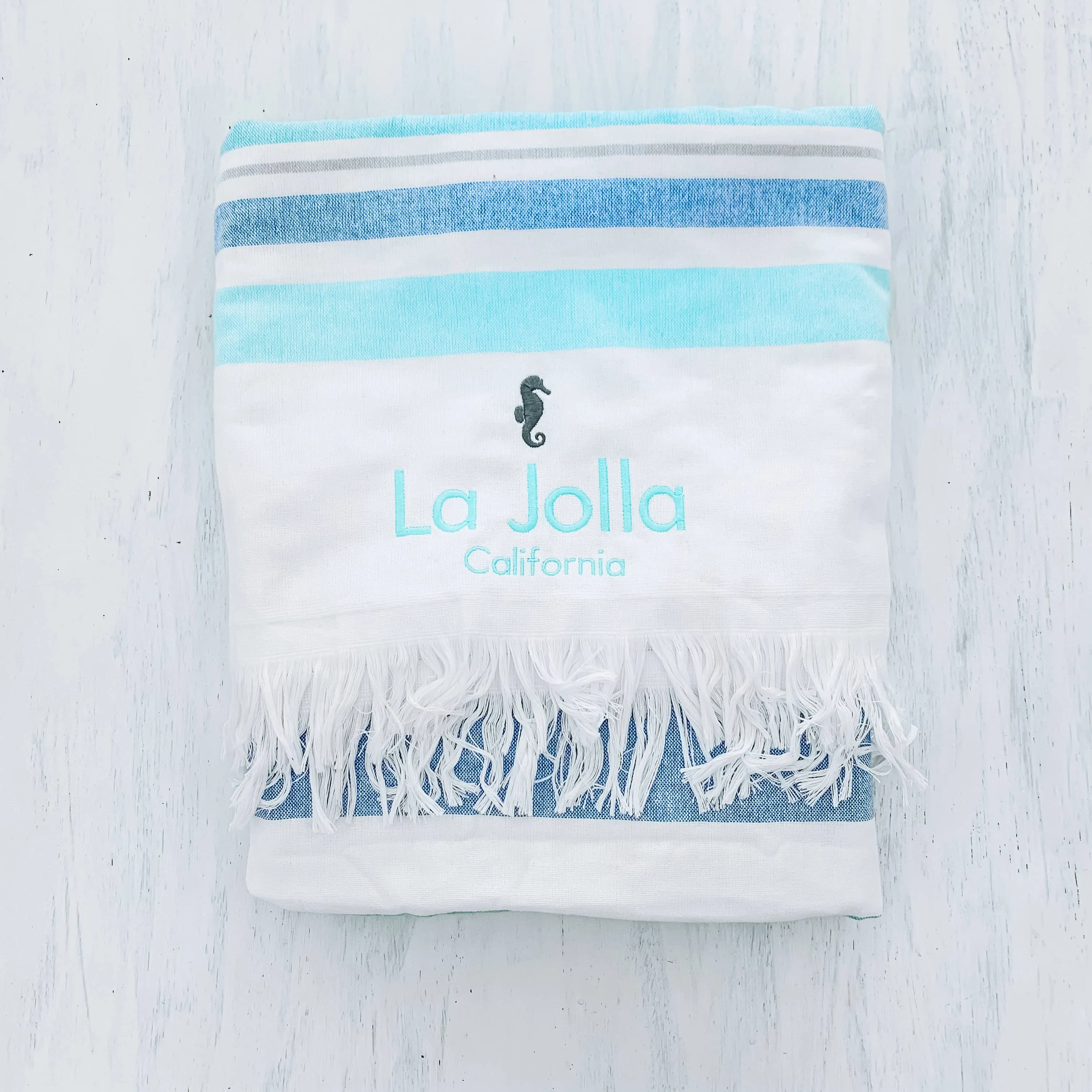 BEACH BLANKET with LA JOLLA CALIFORNIA embroidery (blue/turquoise)
