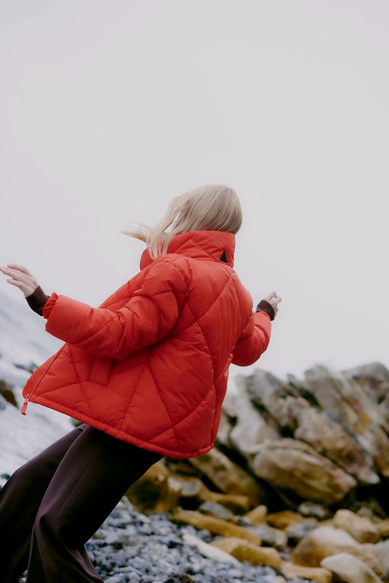 Byoung Bybomina Puffer Coat Aurora Red