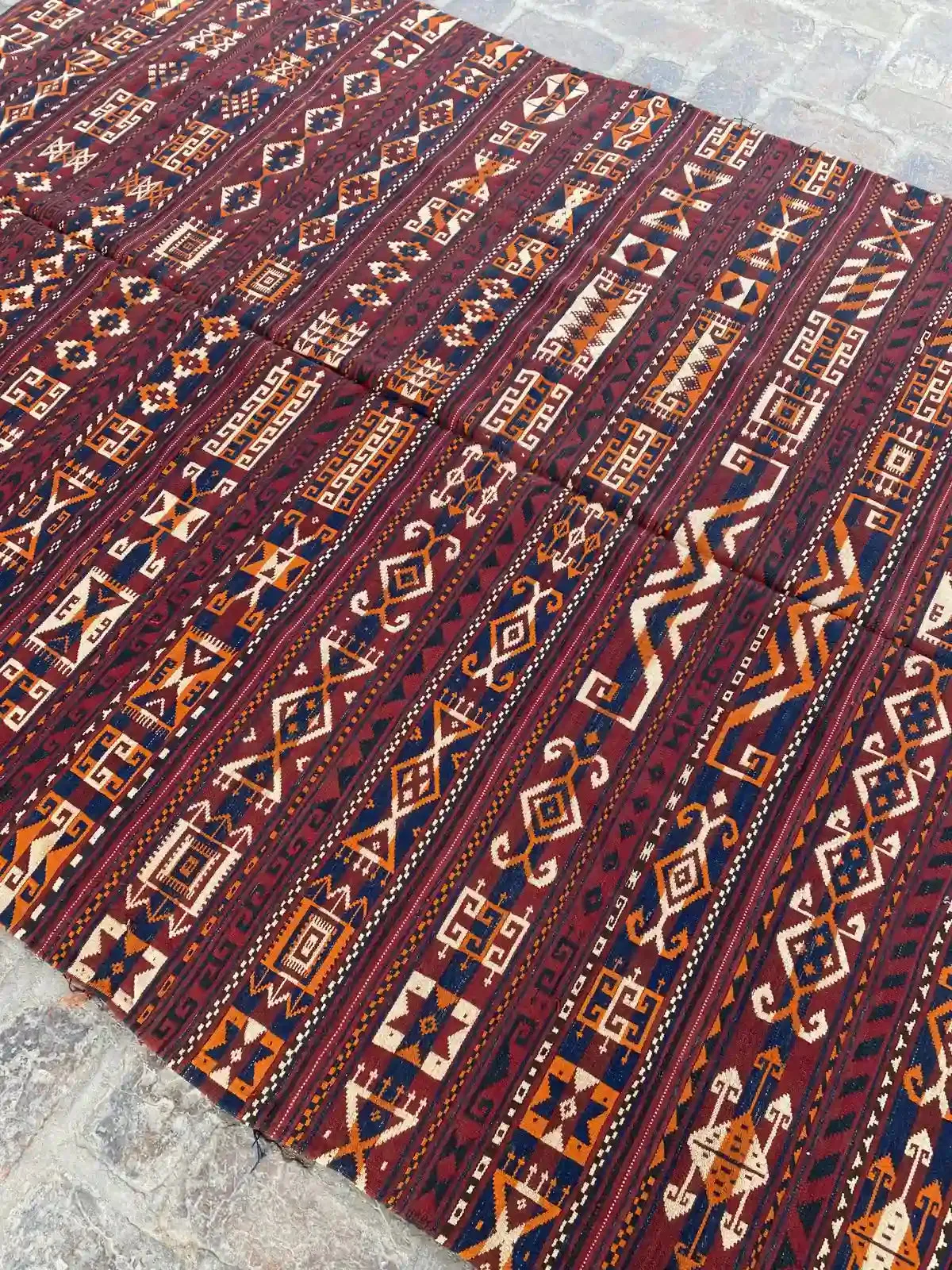 Handwoven Gajari Shawl Kilim - 5.10 x 9.10