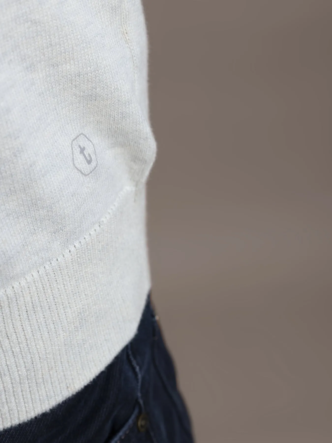 Knitted Cream Striped Regular Fit Full Sleeve Casual Pullover