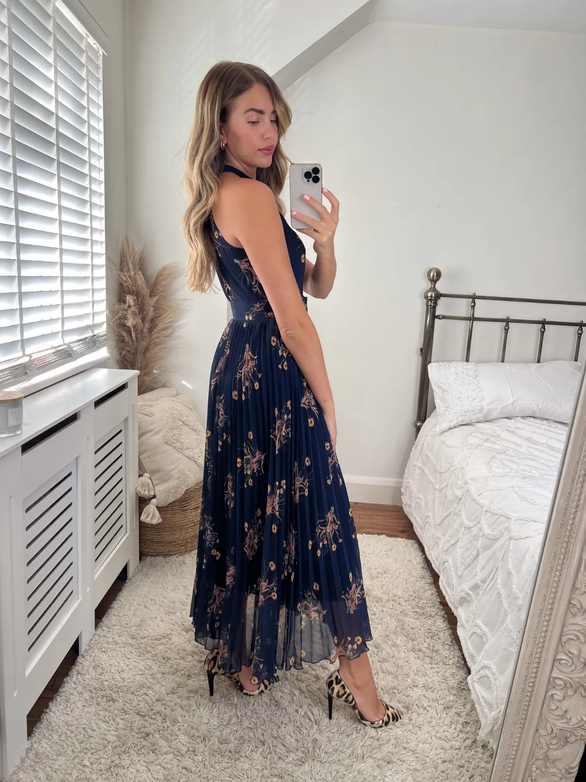 Luisa Belted Pleated Maxi Dress / Navy Floral Print