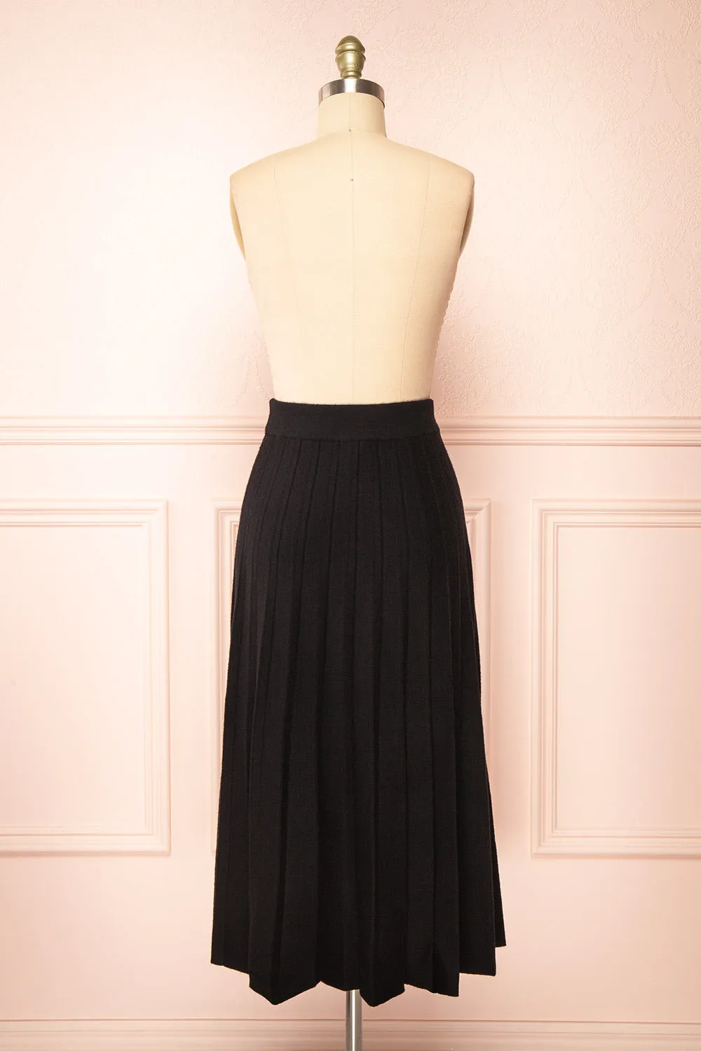 Neve Black | Midi Knit Pleated Skirt