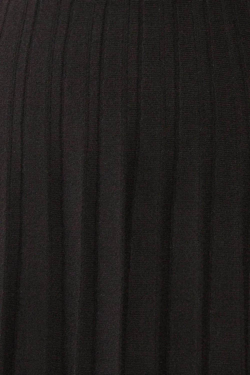 Neve Black | Midi Knit Pleated Skirt