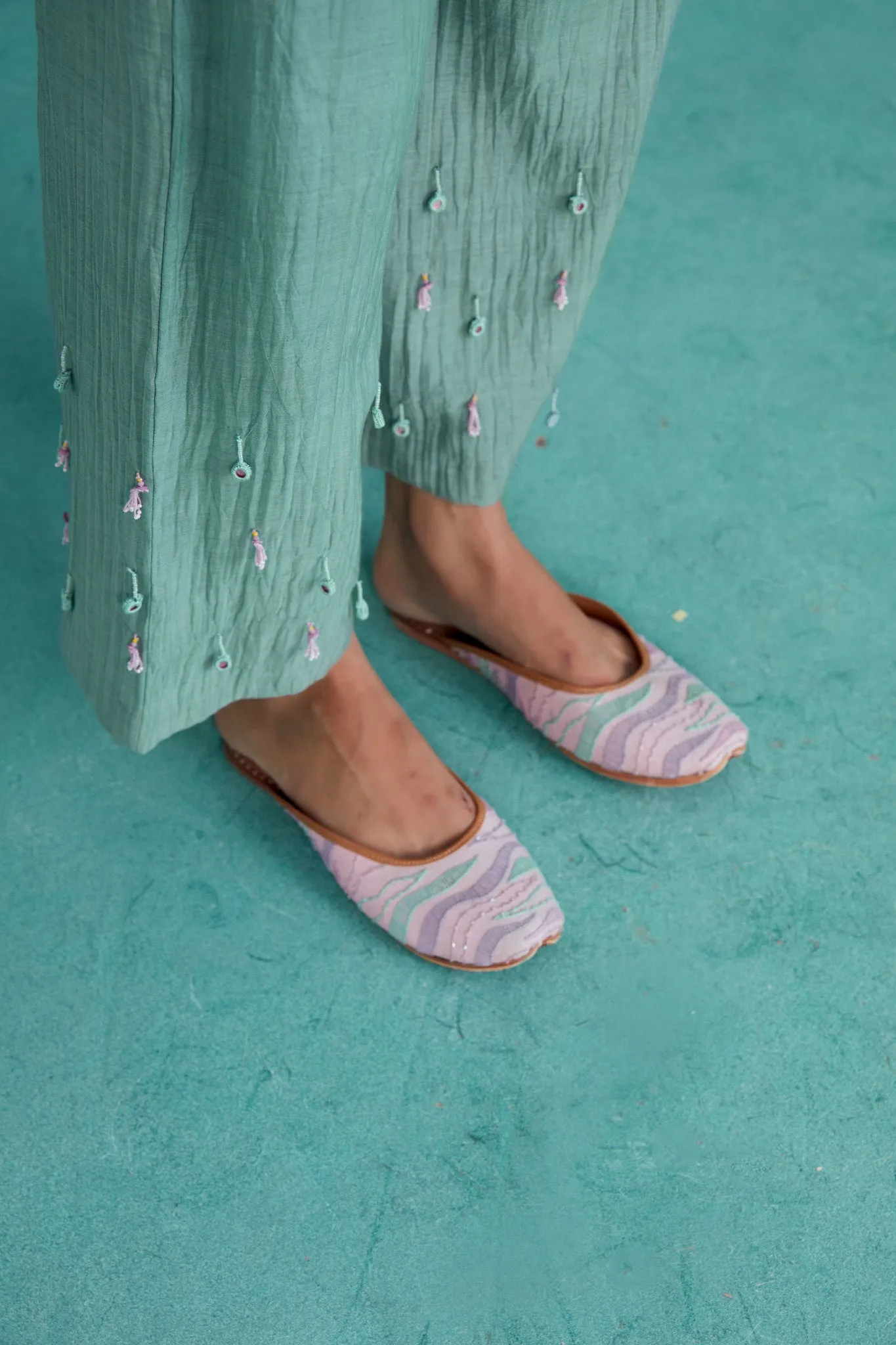 Roseglow kurta pants set - Orchid Pink Hand embroidered Kurta & Pants set