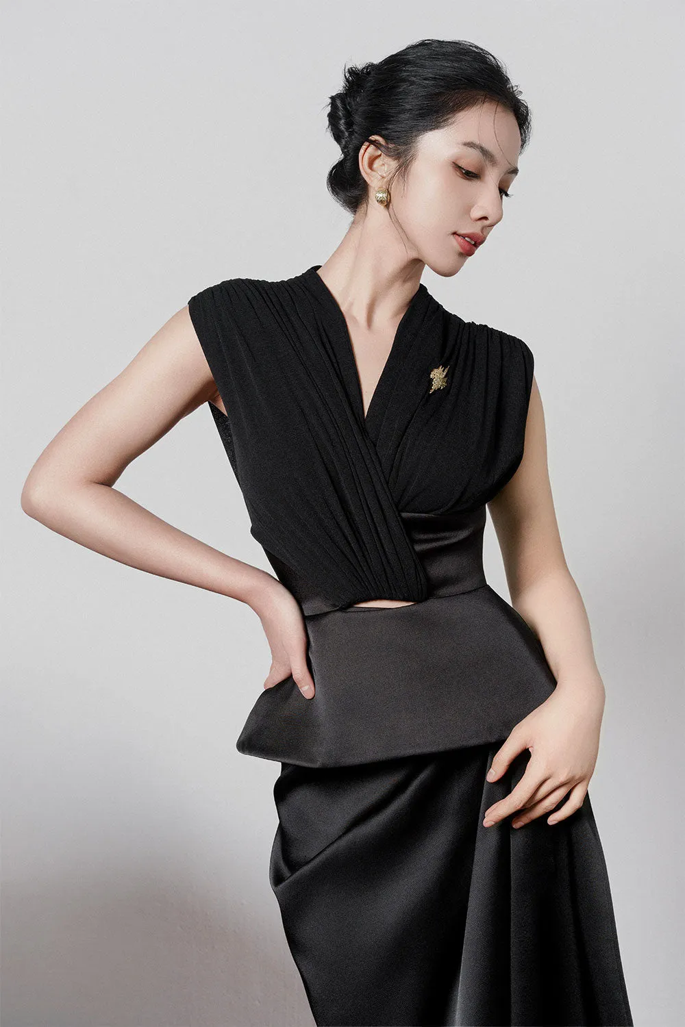 Yule Asymmetric Waist Pleated Taffeta Ankle Length Skirt